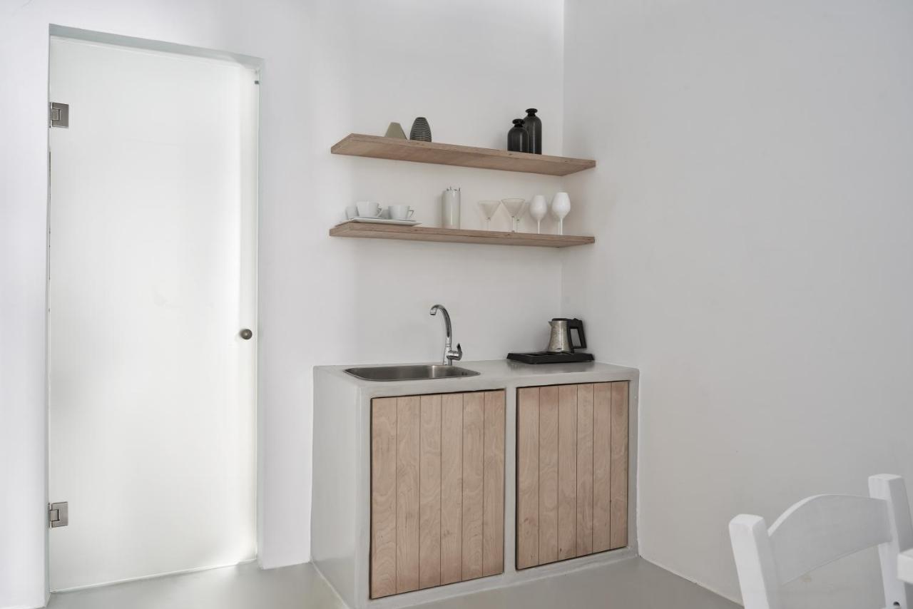 Whitelist Fabrika In Mykonos Town