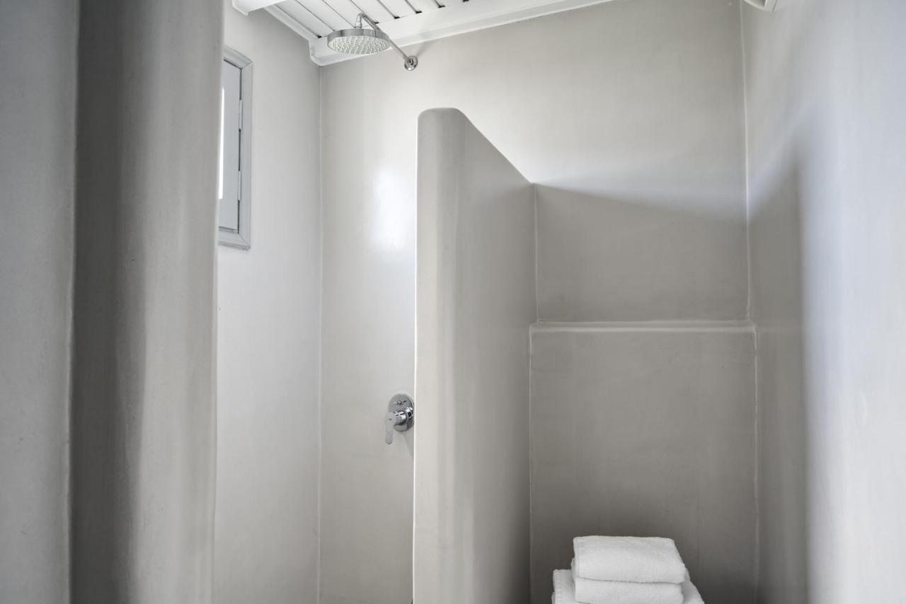 Whitelist Fabrika In Mykonos Town